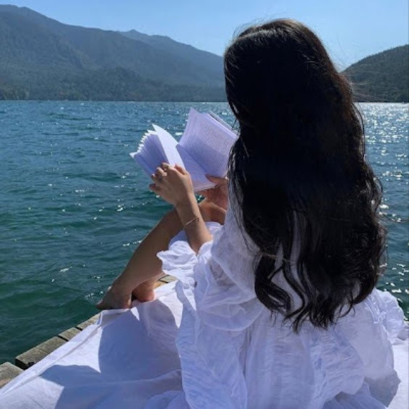 Meet your Posher, Amiya - Picture 1 of 1